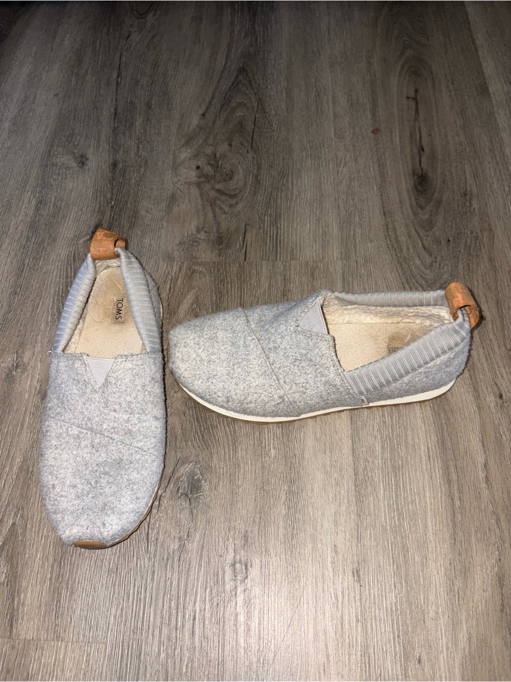 Toms | Gray Fleece Shoes